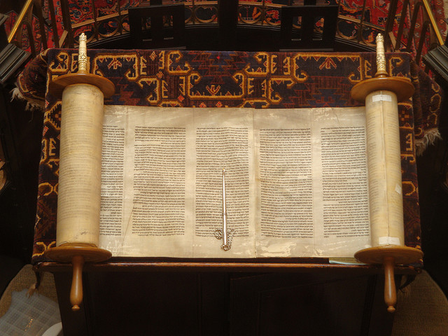 Oldest Torah Scroll Found - News For Kids, World News - Kinooze